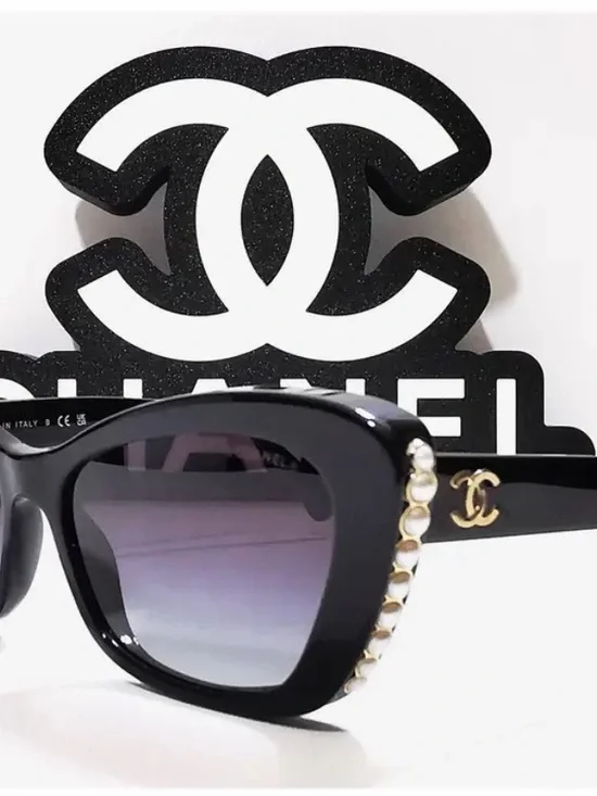 CHANEL Black Pearl-Embellished Cat-Eye Sunglasses with Gold CC - Picture 1 of 11